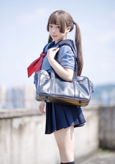 我妻子的年轻母亲中文在线